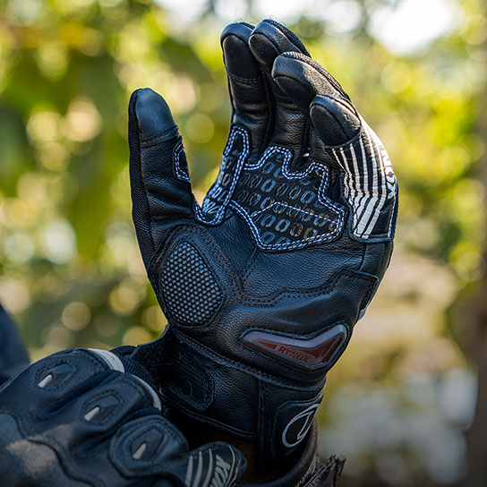 Rynox Tornado Pro 4 Gloves (Carbon edition) Carpus Bone Protection